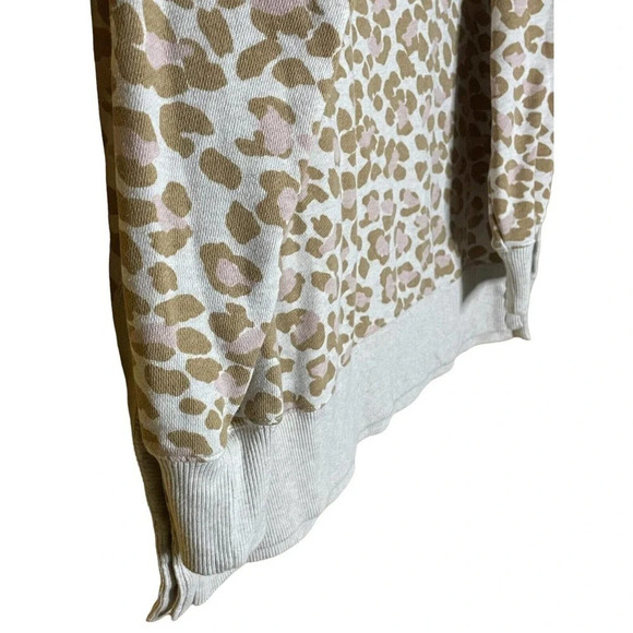 Aerie Women’s Fun Leopard Print Crew Neck Sweater Pink Beige Size Medium - Picture 2 of 8